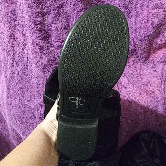 Over the KneeHigh Black Leather Size 6 Boots w/Fur - Picture 4 of 4